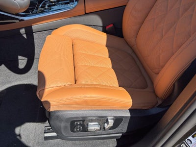 2027 BMW X7 xDrive40i