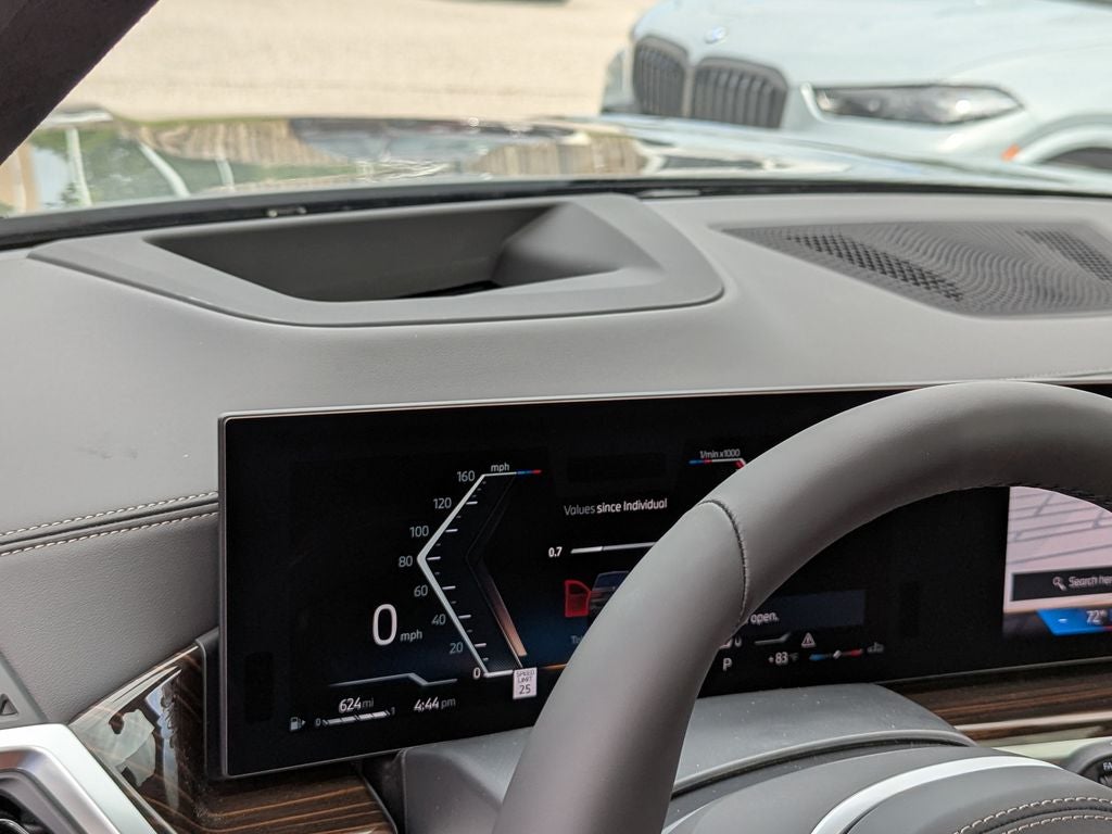 2027 BMW X7 xDrive40i