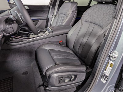 2027 BMW X7 xDrive40i