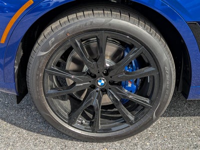 2027 BMW X7 M60i