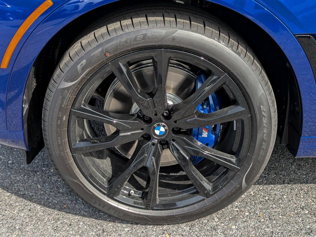 2027 BMW X7 M60i