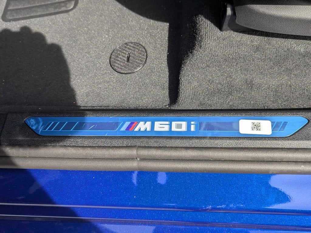 2027 BMW X7 M60i