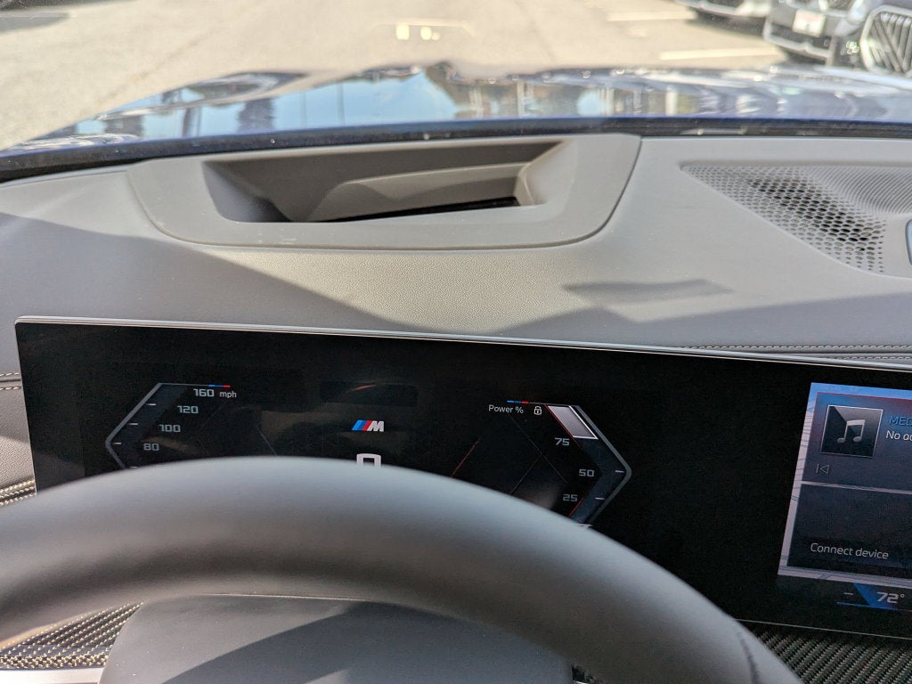 2027 BMW X7 M60i
