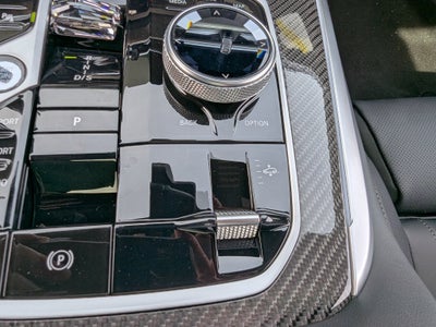 2027 BMW X7 M60i