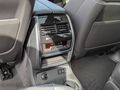 2027 BMW X7 M60i
