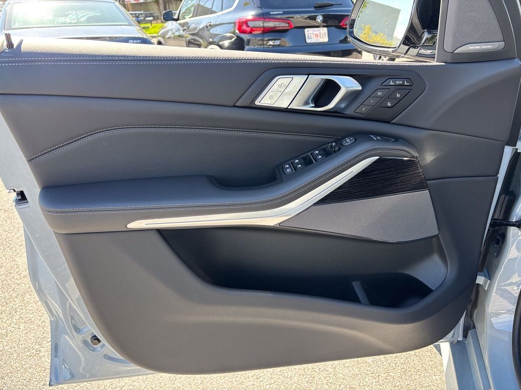 2026 BMW X7 M60i