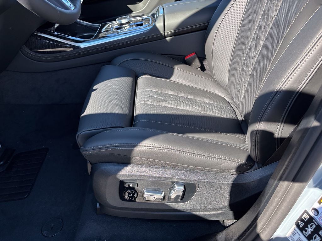 2026 BMW X7 M60i