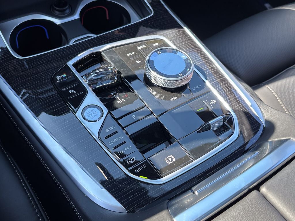2026 BMW X7 M60i