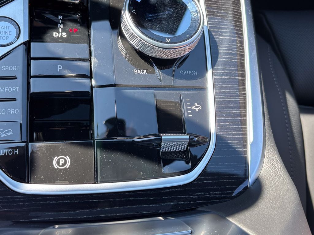 2026 BMW X7 M60i