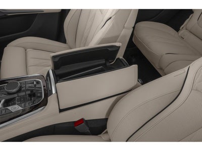 2027 BMW X7 M60i