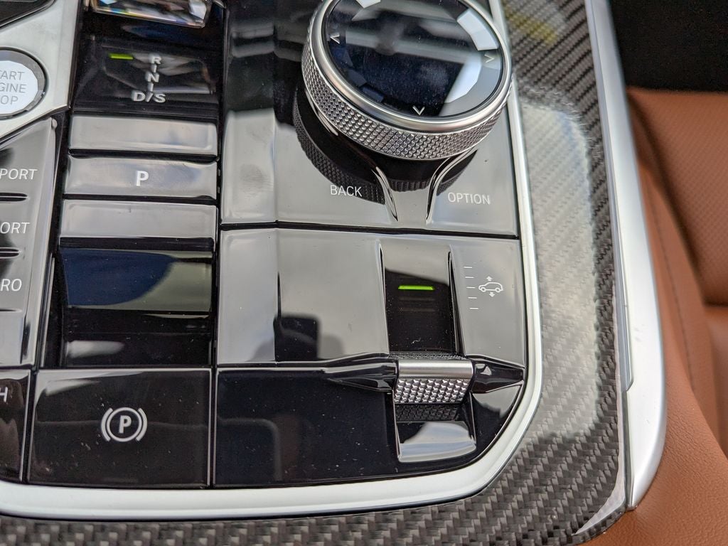 2027 BMW X7 M60i