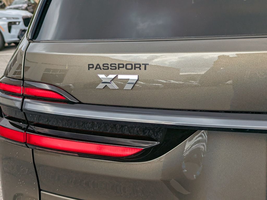 2027 BMW X7 M60i