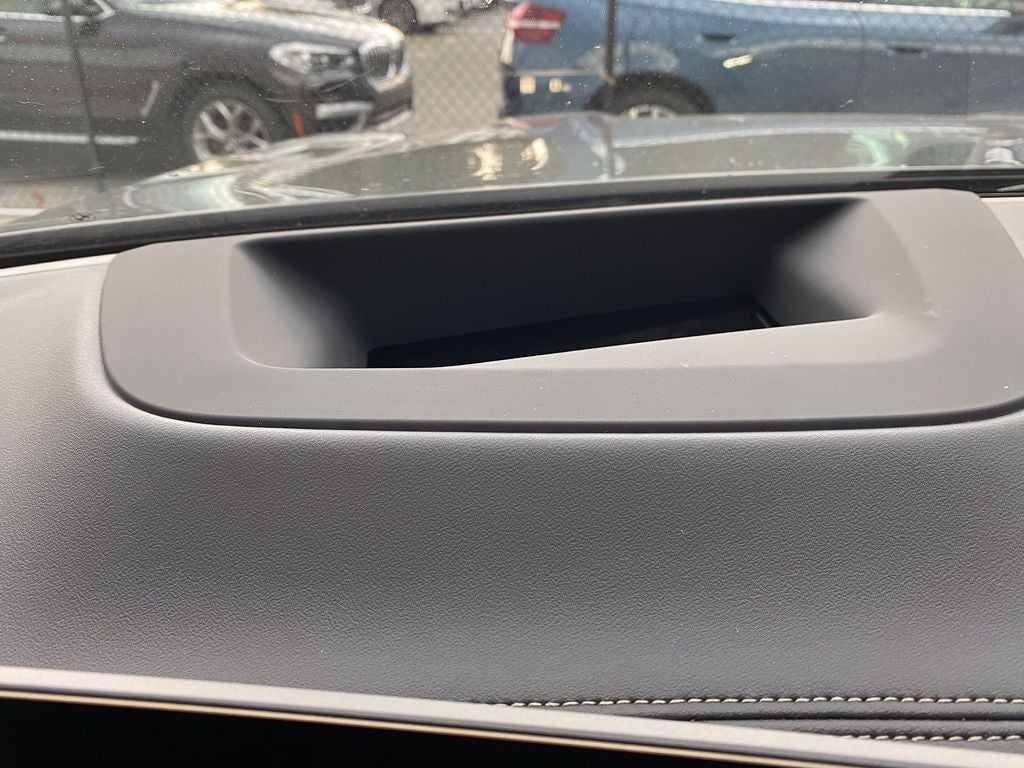 2027 BMW X7 M60i
