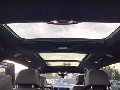 2027 BMW X7 M60i