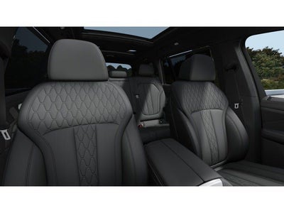 2026 BMW X7 M60i