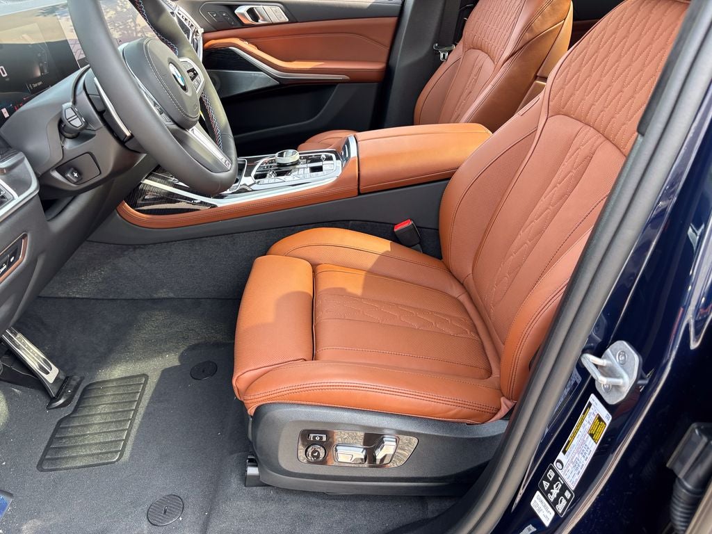 2027 BMW X7 M60i
