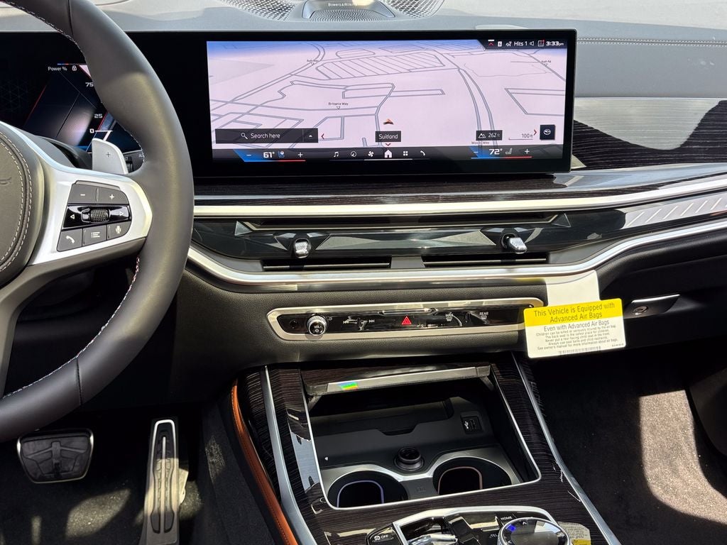 2027 BMW X7 M60i