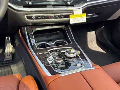 2027 BMW X7 M60i