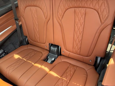2027 BMW X7 M60i