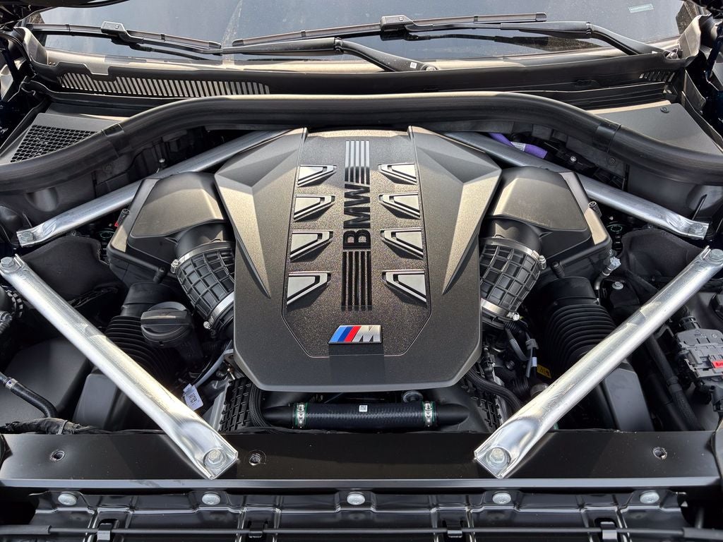 2027 BMW X7 M60i