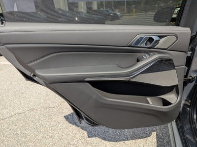 2027 BMW X7 M60i