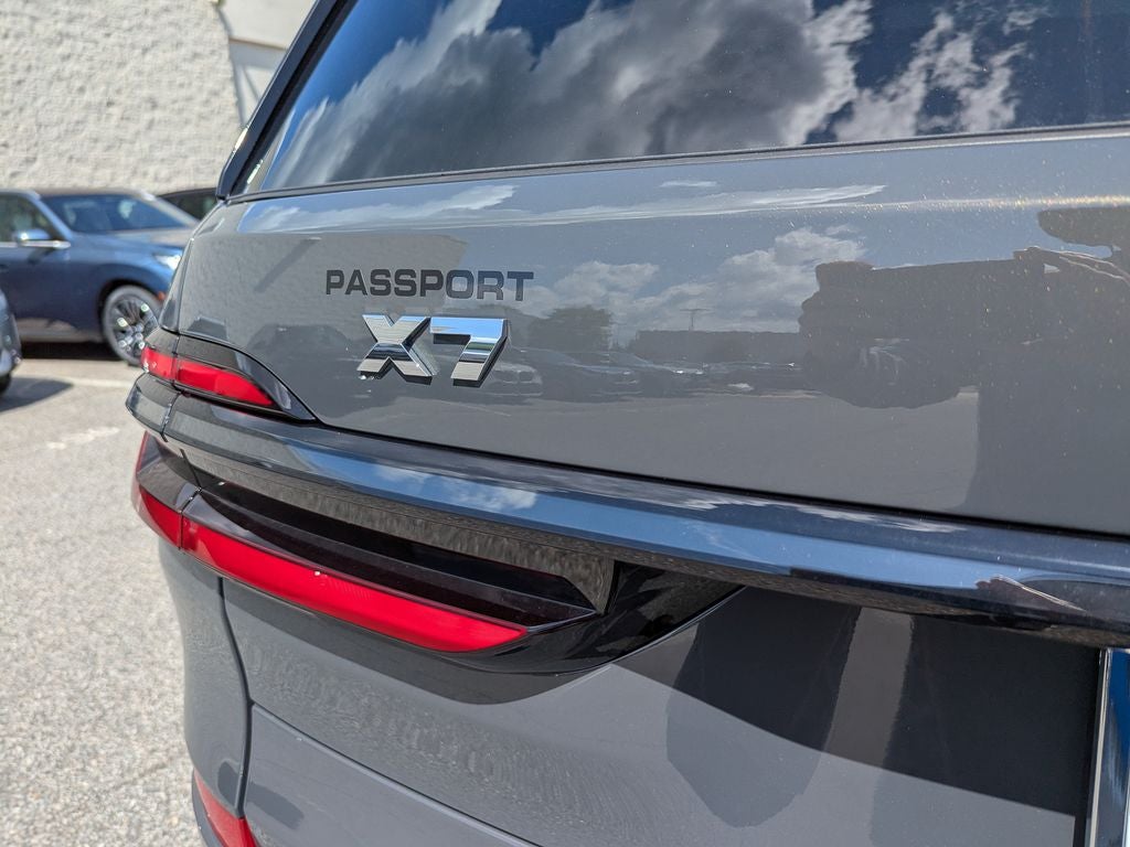 2027 BMW X7 M60i