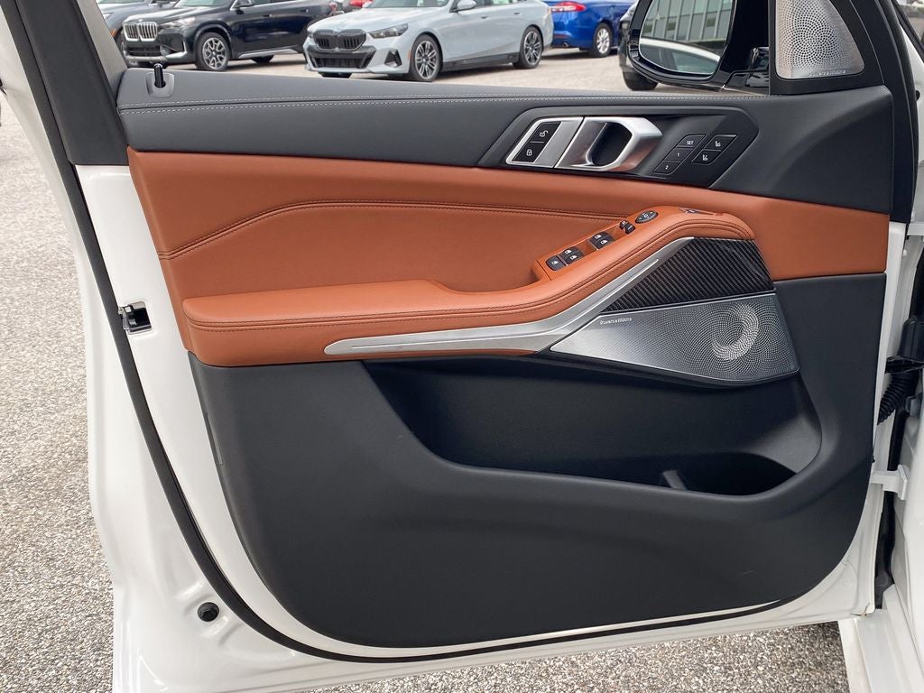 2026 BMW X5 M60i