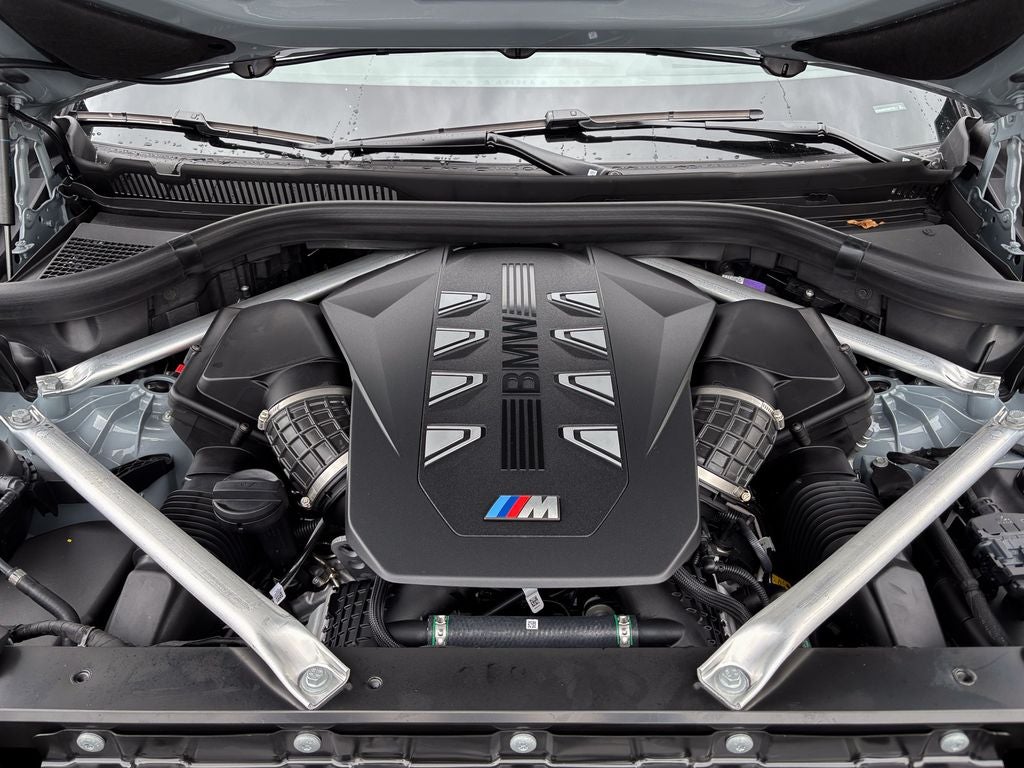 2026 BMW X5 M60i