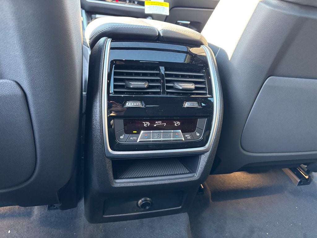 2027 BMW X6 xDrive40i