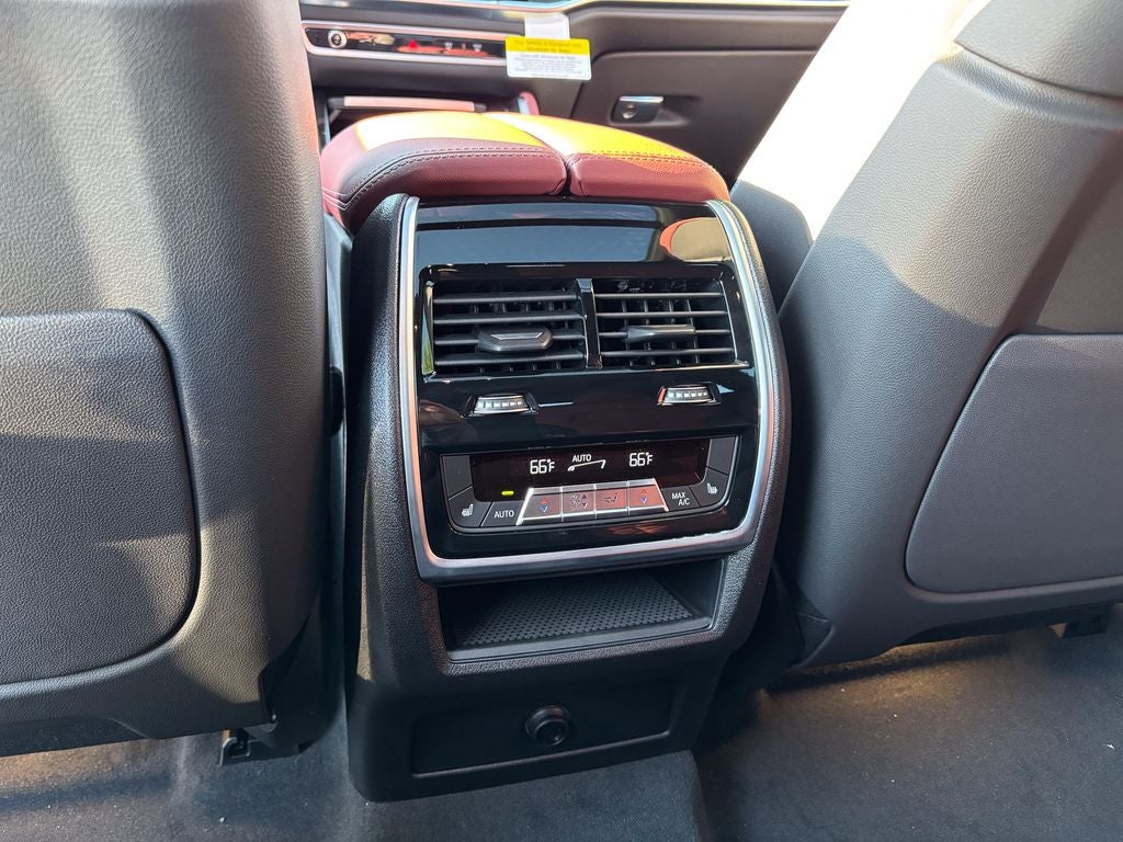 2027 BMW X6 xDrive40i