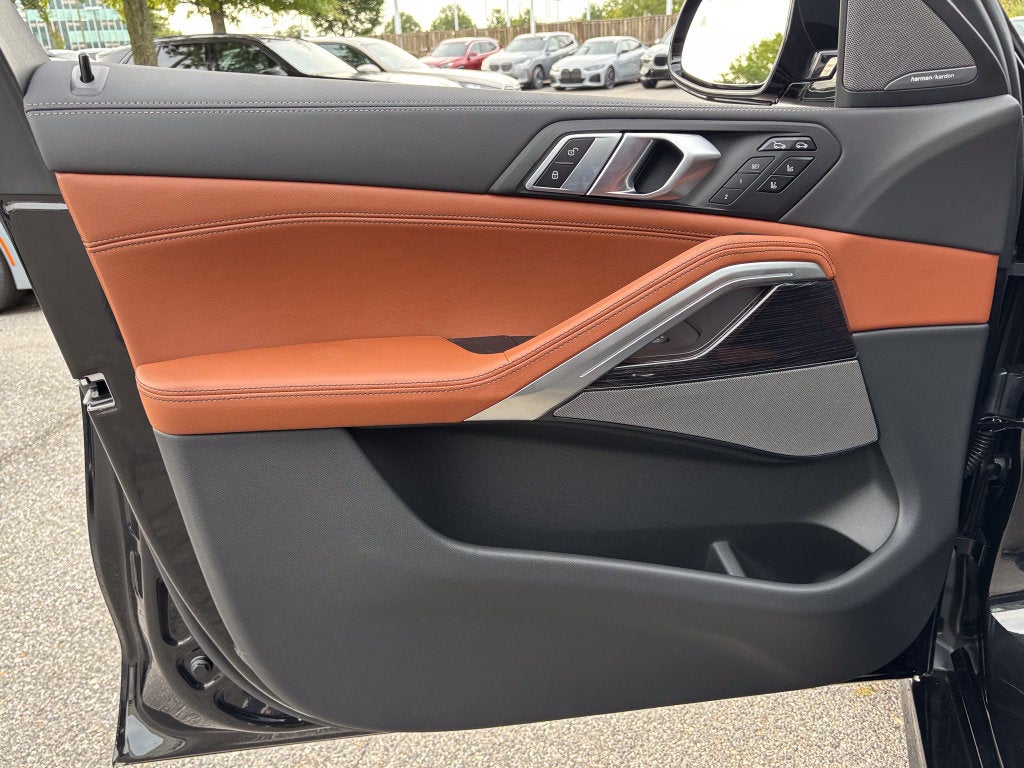 2027 BMW X6 xDrive40i