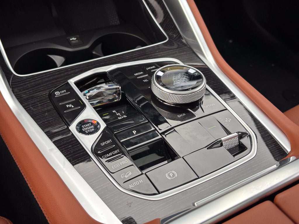 2027 BMW X6 xDrive40i