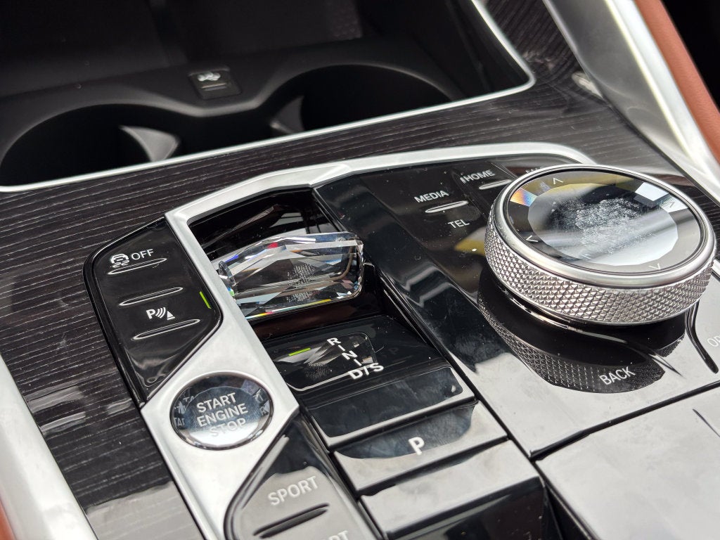 2027 BMW X6 xDrive40i