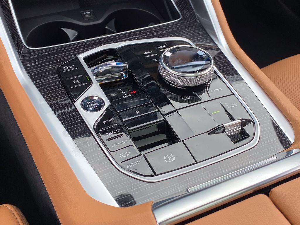 2027 BMW X6 xDrive40i