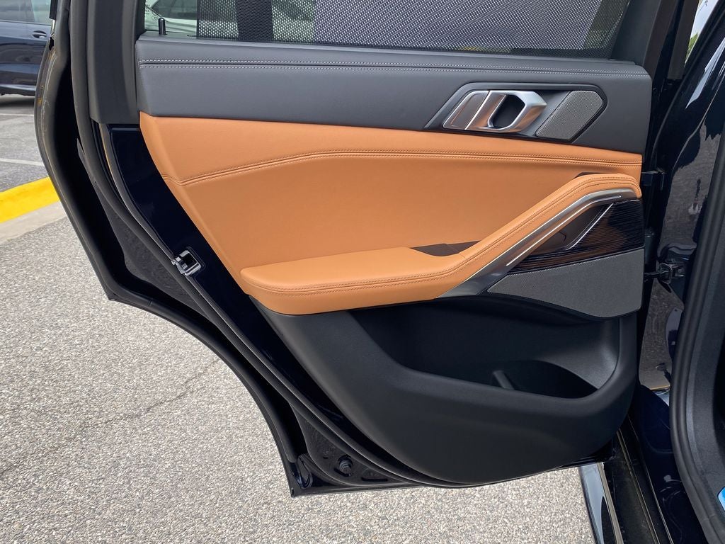 2027 BMW X6 xDrive40i