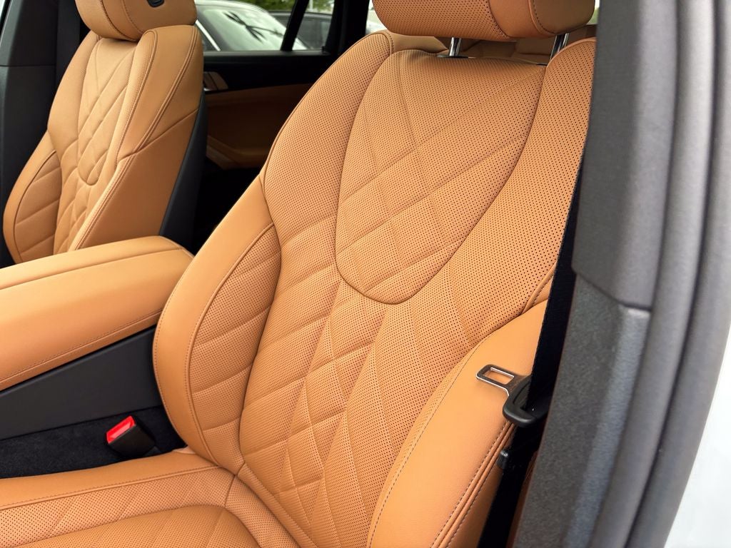 2027 BMW X6 xDrive40i
