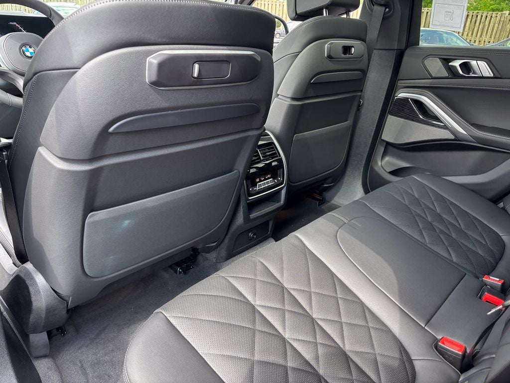 2027 BMW X6 xDrive40i