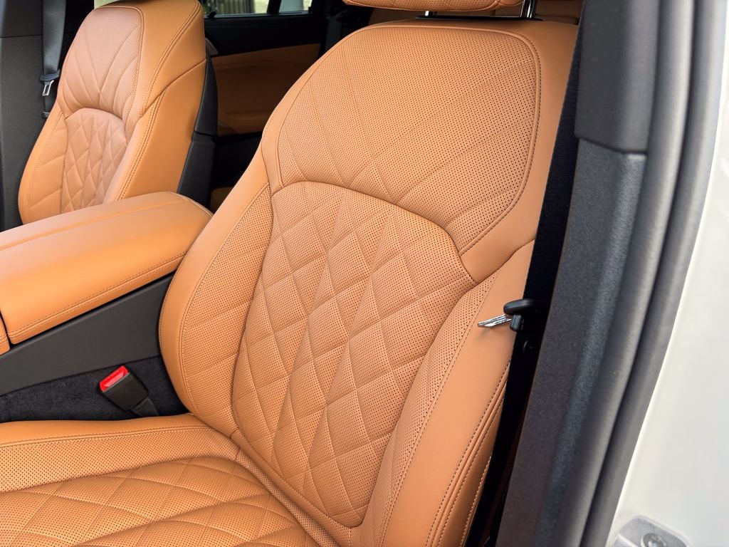 2027 BMW X6 xDrive40i