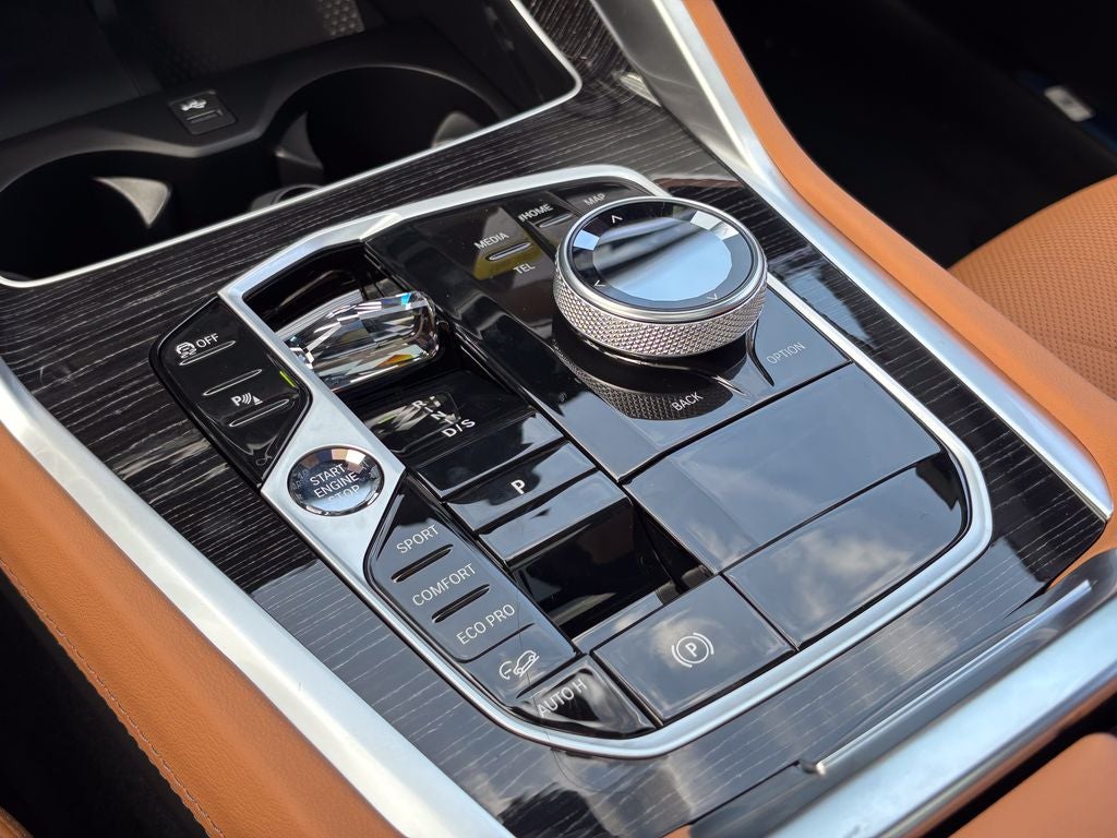 2027 BMW X6 xDrive40i