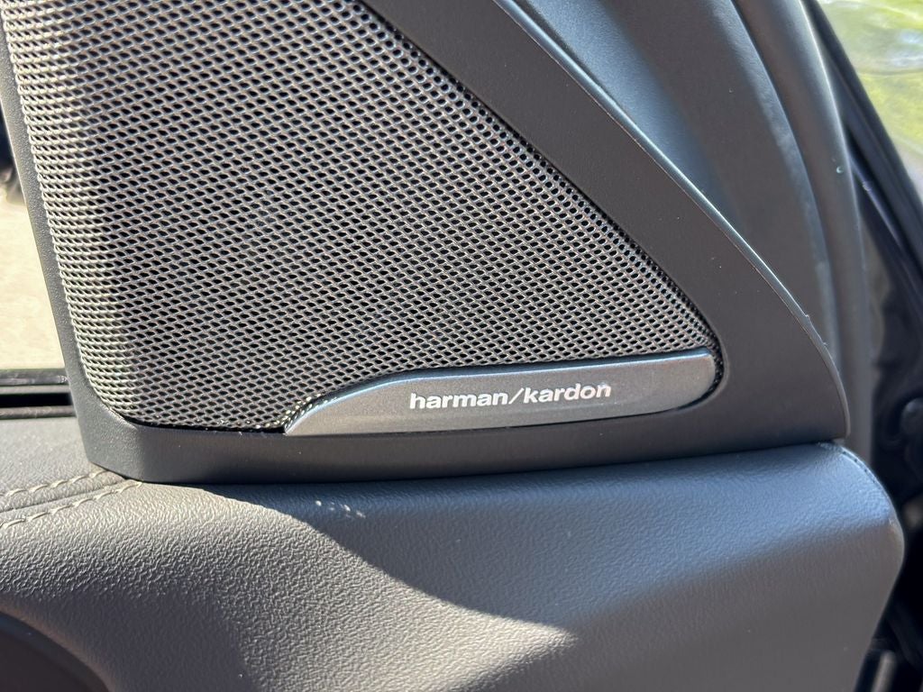 2027 BMW X6 xDrive40i