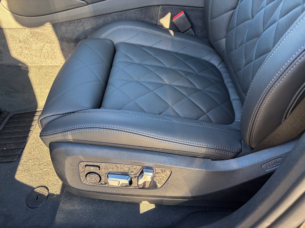 2027 BMW X6 xDrive40i
