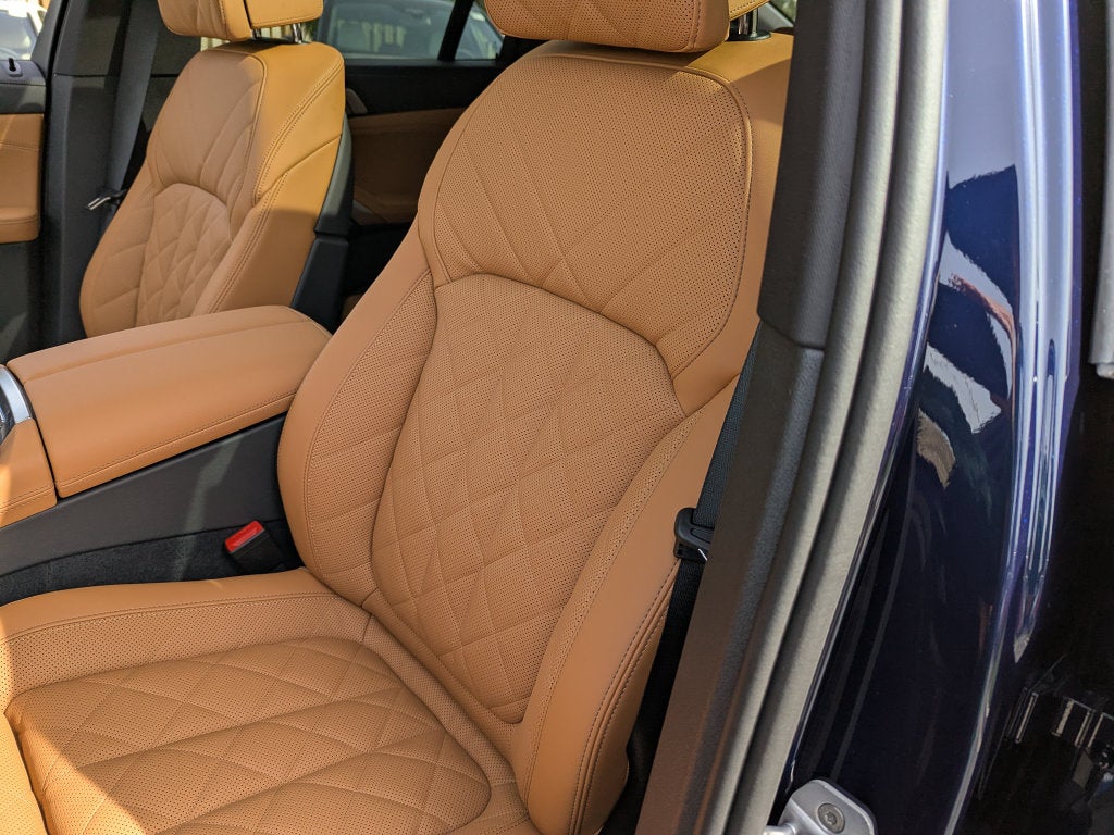 2027 BMW X6 xDrive40i
