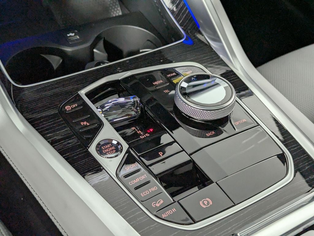 2027 BMW X6 xDrive40i