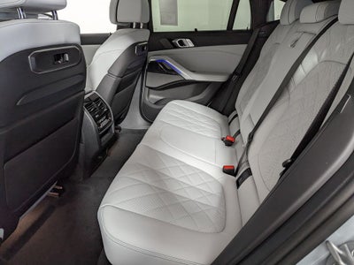 2027 BMW X6 xDrive40i