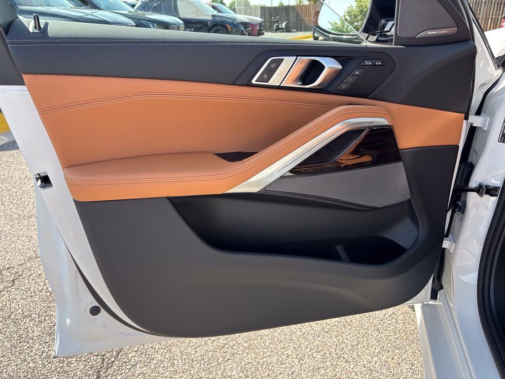2027 BMW X6 xDrive40i