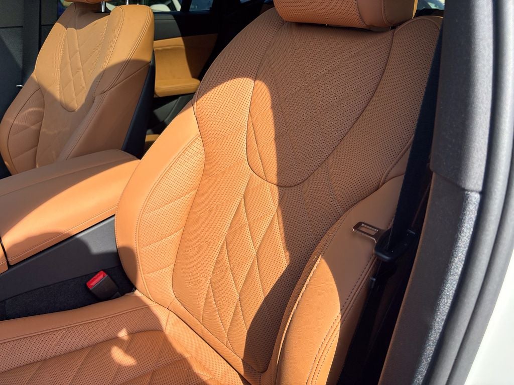 2027 BMW X6 xDrive40i