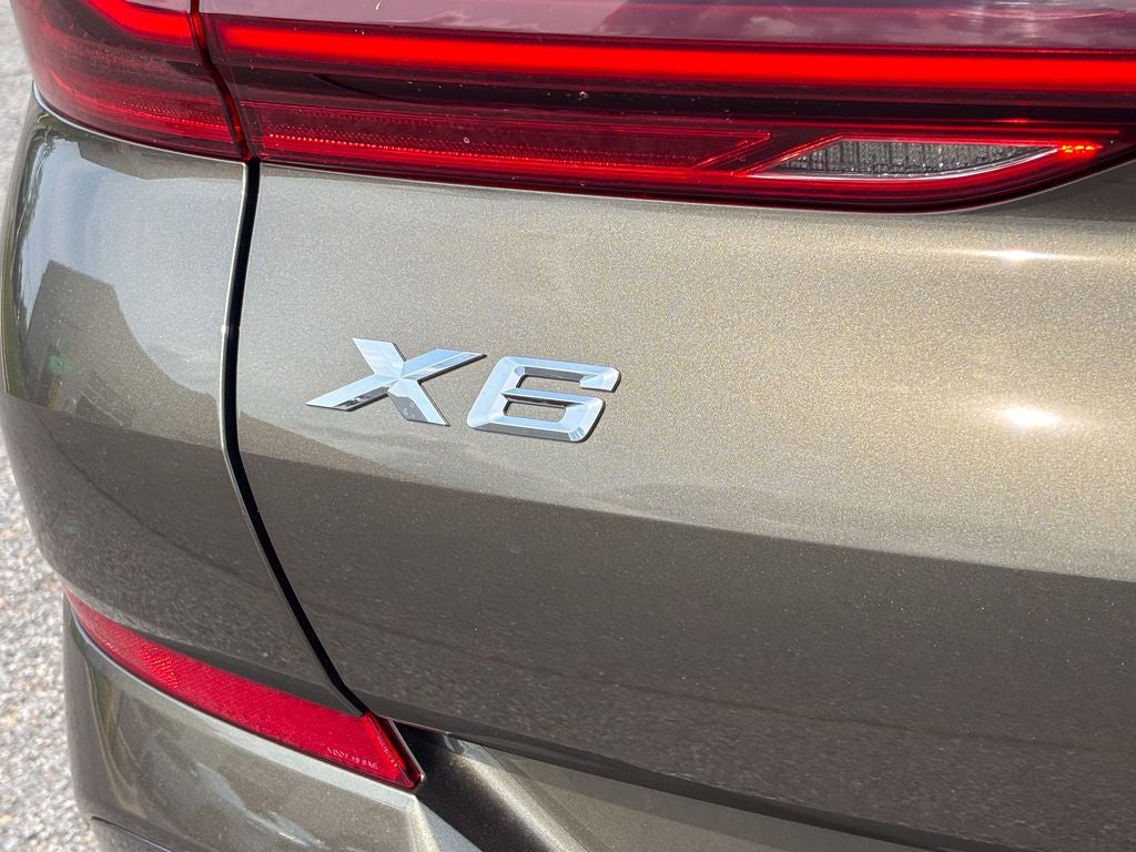 2027 BMW X6 xDrive40i