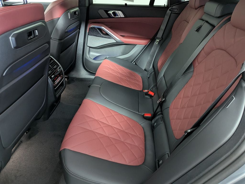 2027 BMW X6 xDrive40i