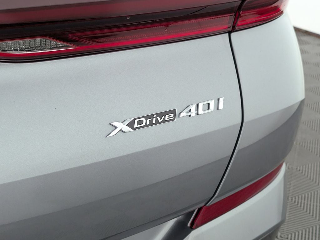 2027 BMW X6 xDrive40i