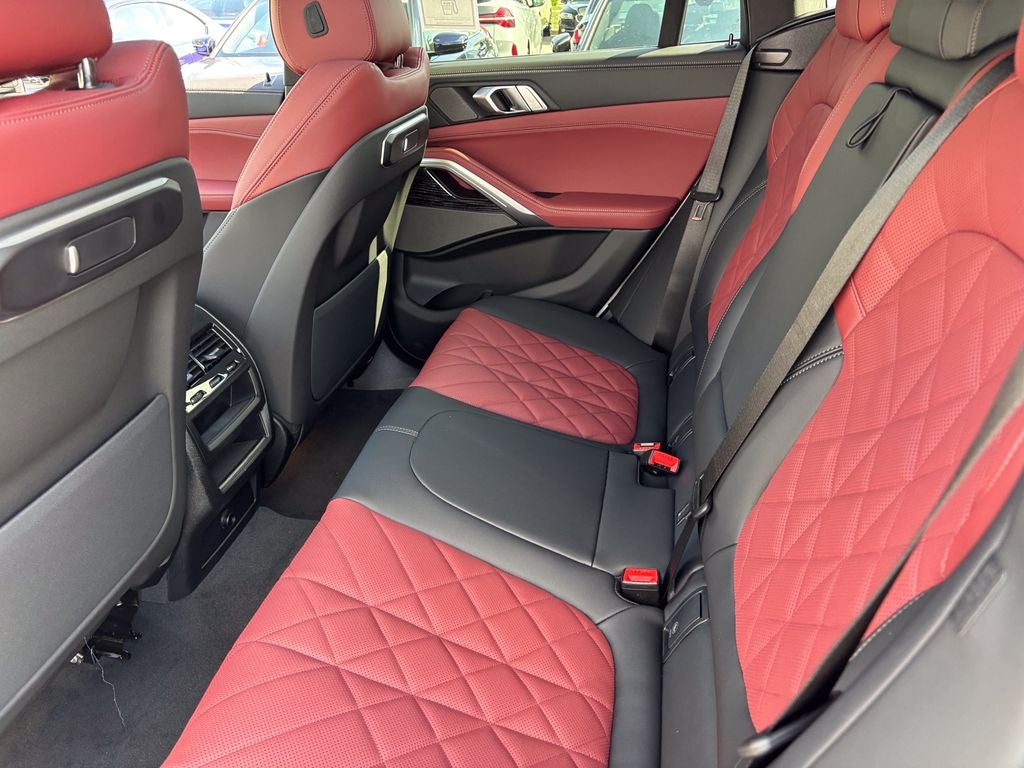 2027 BMW X6 xDrive40i